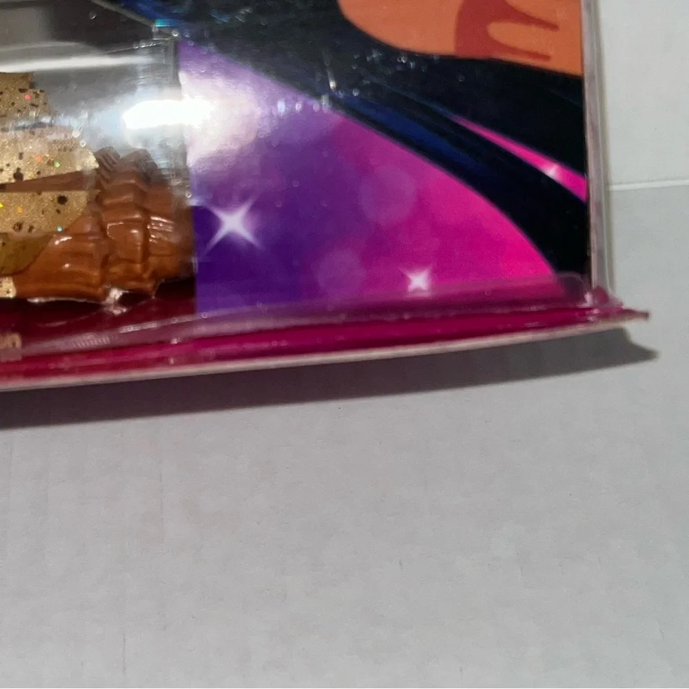 Hasbro Disney’s‎ Pocahontas Princess Royal Shimmer Fashion Doll New in Box